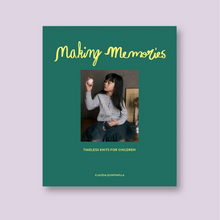 Cargar imagen en el visor de la galería, LIBRO MAKING MEMORIES: Timeless knits for children.