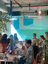 Cargar imagen en el visor de la galería, Clase: INTARSIA CON AIMÉE GILLE