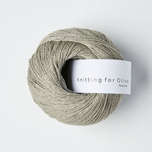 Cargar imagen en el visor de la galería, PURE SILK - KNITTING FOR OLIVE