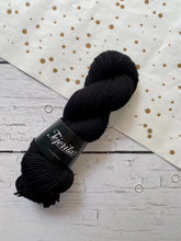 Cargar imagen en el visor de la galería, MERINO SOCK FINGERING TEJERITAS