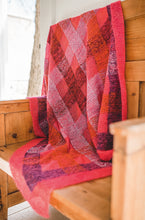 Cargar imagen en el visor de la galería, REVISTA POMPOM VERANO 2022 - 41