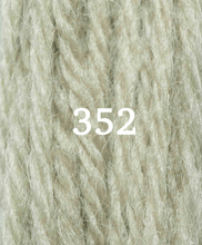 Cargar imagen en el visor de la galería, LANILLA CREWEL 25M