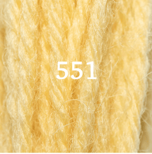 Cargar imagen en el visor de la galería, LANA TAPICERIA 10M