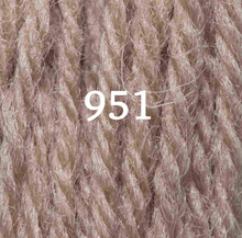 Cargar imagen en el visor de la galería, LANA TAPICERIA 10M