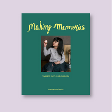 Cargar imagen en el visor de la galería, LIBRO MAKING MEMORIES: Timeless knits for children.
